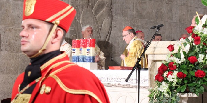 Kardinal Bozanić: Tko god ide protiv Stepinca, ide protiv Boga