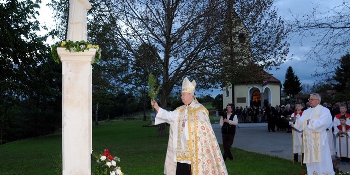 U župi Vinica blagoslovljen pil blaženog Alojzija Stepinca