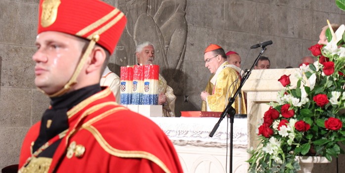 Kardinal Bozanić: Tko god ide protiv Stepinca, ide protiv Boga
