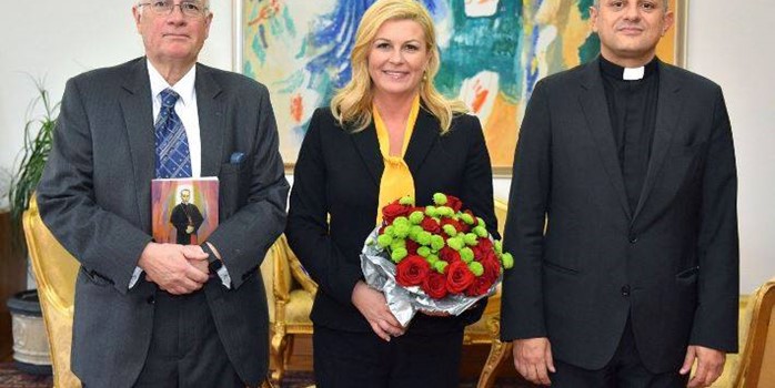Robin Harris:  Niti jedna od optužbi koje Srpska pravoslavna Crkva upućuje prema Stepincu nije utemeljena!