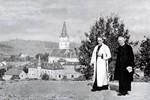 Nadbiskup Stepinac na Mariji Bistrici.